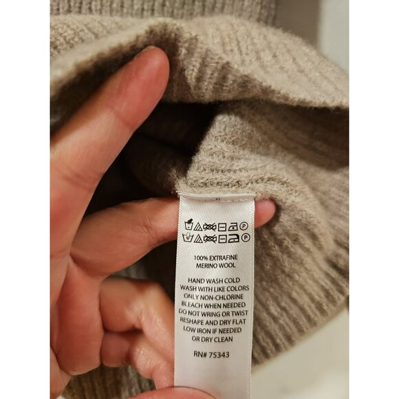 Max Studio 100% Extra Fine Merino Wool Ribbed Cropped Sweater Women Small Beige - Picture 4 of 8